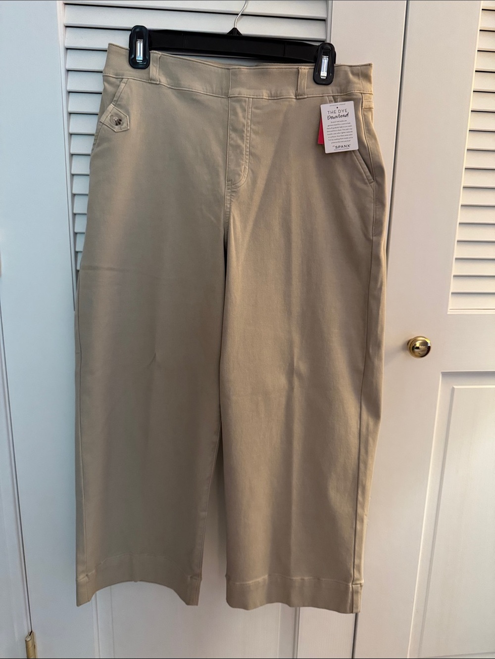 SPANX Women’s Khaki Stretch Cropped Wide-Leg Chino Pants — Light Tan. Petite L.
